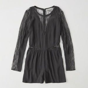 ❗️🆕NWOT Abercrombie romper🆕❗️